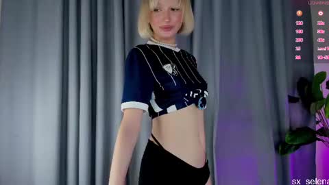 Your Selena 3 online show from 06/20/26, 02:14