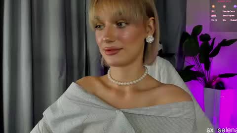 Your Selena 3 online show from 07/11/26, 02:14