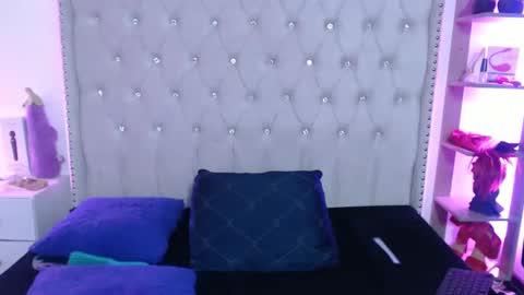 Sara online show from 01/21/25, 12:04