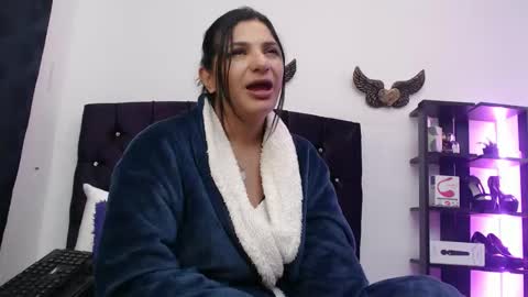 Snapshot of sarita_multisquirt chatting on 03/19/26, 01:53 Sara online show from 03/19/26, 01:53