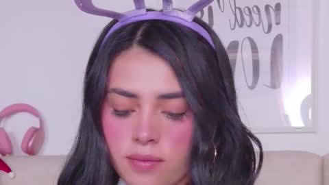 Sara online show from 11/27/25, 12:13