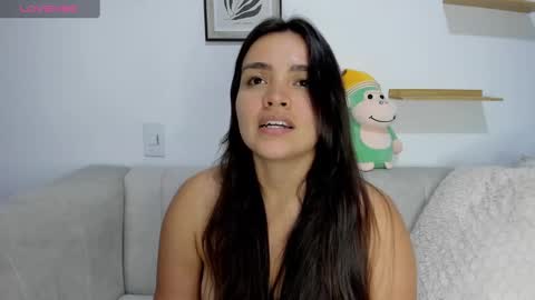 Snapshot of saritadolly_ chatting on 09/16/25, 04:35 Sara Cute  online show from 09/16/25, 04:35