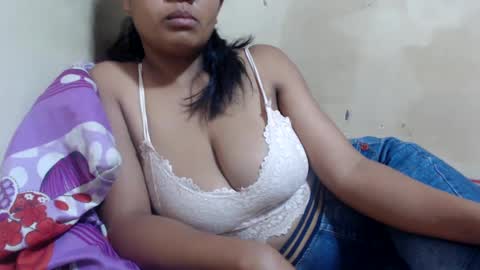 saronette online show from 12/27/24, 10:55