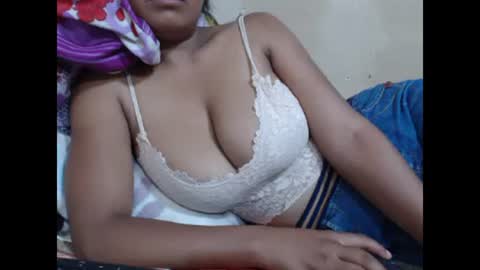 saronette online show from 01/08/25, 10:37
