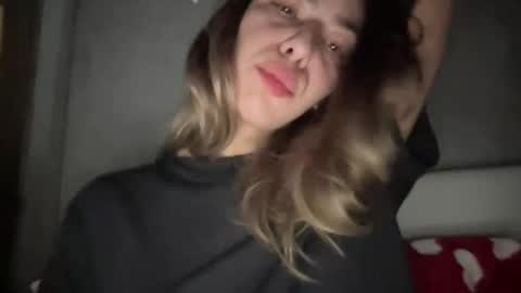 Snapshot of sarrah_rossy chatting on 11/09/25, 11:25 Sarrah online show from 11/09/25, 11:25