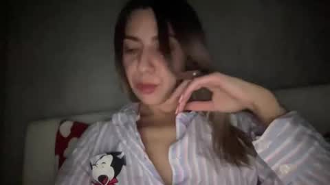 Snapshot of sarrah_rossy chatting on 11/14/25, 10:51 Sarrah online show from 11/14/25, 10:51