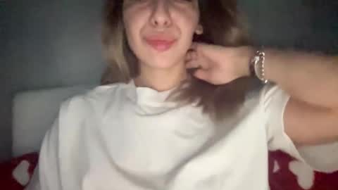 Snapshot of sarrah_rossy chatting on 12/02/25, 11:11 Sarrah online show from 12/02/25, 11:11