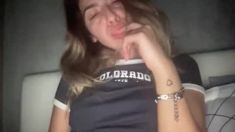 Snapshot of sarrah_rossy chatting on 12/03/25, 09:57 Sarrah online show from 12/03/25, 09:57