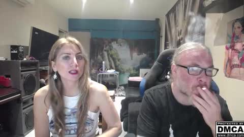 Giselle and Jay online show from 11/13/25, 06:01