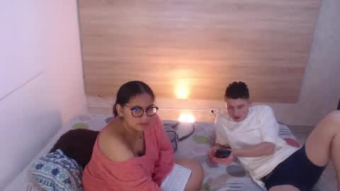 Sasha Y Felipe online show from 08/05/26, 03:09