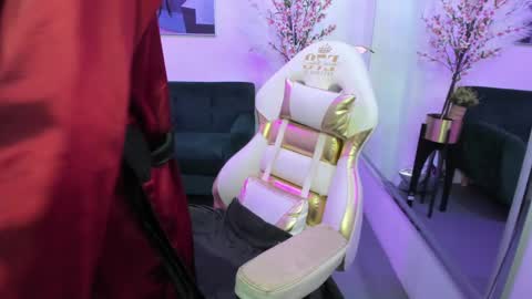 Sasha online show from 12/13/24, 10:08