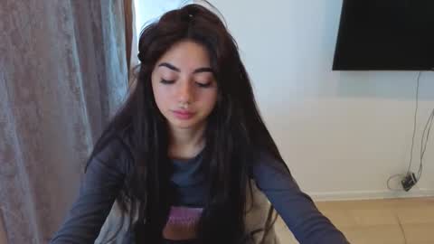 Sasha online show from 09/11/25, 12:16