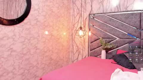 Snapshot of sasha_brownie_ chatting on 09/28/25, 08:03 Sasha  online show from 09/28/25, 08:03