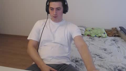 Snapshot of sasha_calvin chatting on 09/21/25, 11:45 sasha_calvin online show from 09/21/25, 11:45