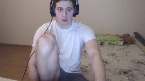 Snapshot of sasha_calvin chatting on 10/24/25, 06:37 sasha_calvin online show from 10/24/25, 06:37