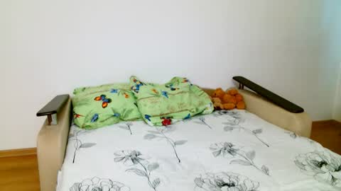 sasha_calvin online show from 06/18/26, 07:18
