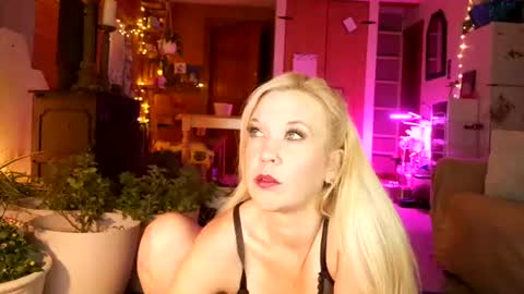 sasha_love__ online show from 06/14/26, 02:24