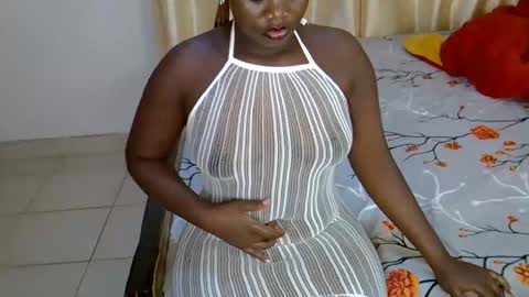 Snapshot of sasha_mollie chatting on 11/25/25, 12:21 Sasha online show from 11/25/25, 12:21