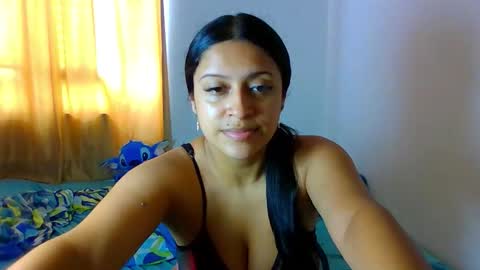 Snapshot of sasha_rose23 chatting on 03/25/26, 06:03 Camila online show from 03/25/26, 06:03