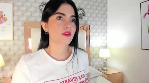 Camila  online show from 09/15/25, 11:54