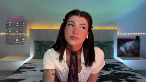 Hi everyone my name is Sasha   online show from 05/21/26, 08:05