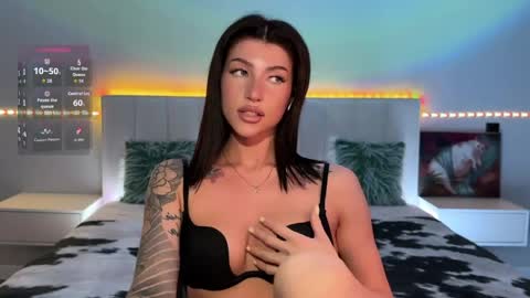 Hi everyone my name is Sasha   online show from 05/26/26, 05:42