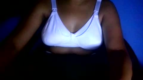 Snapshot of sasha_unlimtd chatting on 06/14/26, 01:47 sasha_unlimtd online show from 06/14/26, 01:47
