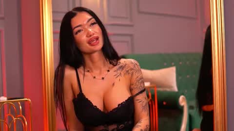Dennise online show from 02/20/25, 01:25