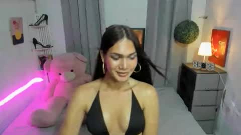 ESTELLA online show from 02/22/25, 02:08