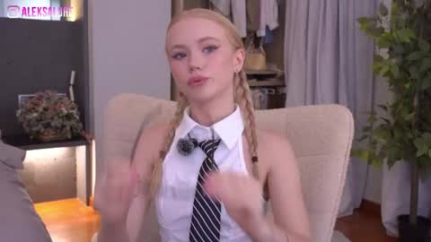sashalore online show from 07/18/26, 03:00