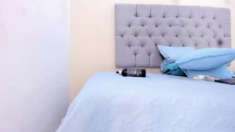 Manuela  online show from 09/20/25, 06:47