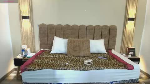 S A S H A R O S E online show from 09/21/25, 12:07