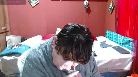 Snapshot of sasharosee2 chatting on 11/28/25, 01:36 S A S H A R O S E online show from 11/28/25, 01:36