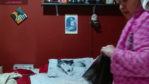 Snapshot of sasharosee2 chatting on 12/04/25, 12:25 S A S H A R O S E online show from 12/04/25, 12:25