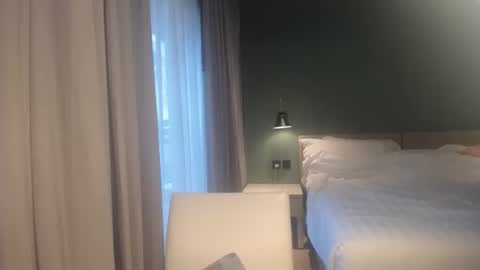 Sasha online show from 11/04/25, 10:25