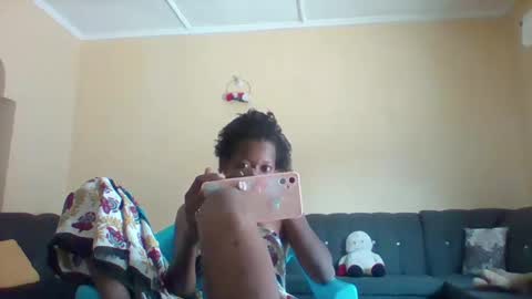 Snapshot of sashay_dario chatting on 12/31/24, 07:31 sashay_dario online show from 12/31/24, 07:31