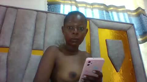 Snapshot of sashay_dario chatting on 01/02/25, 04:30 sashay_dario online show from 01/02/25, 04:30