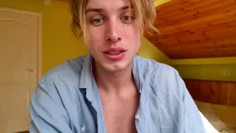 Sasha --  online show from 08/03/26, 01:38