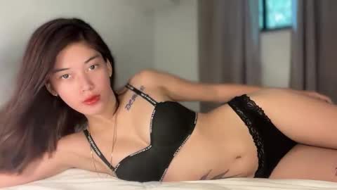 Snapshot of sashi_kaye chatting on 03/02/26, 04:14 sashi_kaye online show from 03/02/26, 04:14