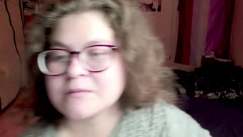 .Alexandra online show from 10/08/25, 06:49