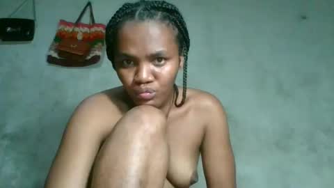 Snapshot of sasivia08 chatting on 02/25/26, 05:55 sasivia08 online show from 02/25/26, 05:55