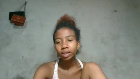 Snapshot of sasivia08 chatting on 03/06/26, 08:33 sasivia08 online show from 03/06/26, 08:33