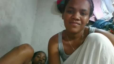 Snapshot of sasivia08 chatting on 03/19/26, 02:48 sasivia08 online show from 03/19/26, 02:48