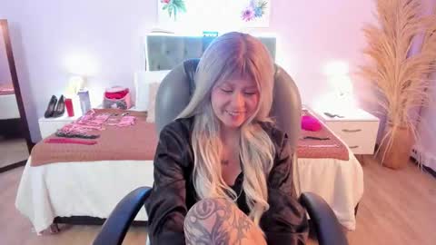Snapshot of saskia_vellour chatting on 02/03/26, 07:41 saskia_vellour online show from 02/03/26, 07:41