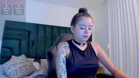 Snapshot of saskiagrendel chatting on 03/10/26, 12:04 saskiagrendel online show from 03/10/26, 12:04