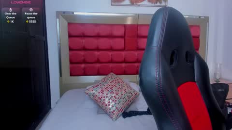 Snapshot of saskiagrendel chatting on 03/19/26, 12:14 saskiagrendel online show from 03/19/26, 12:14