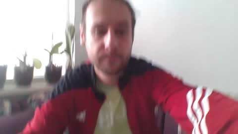 Snapshot of sasko877 chatting on 12/30/24, 09:37 sasko877 online show from 12/30/24, 09:37