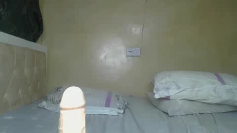 sassie_bee online show from 12/03/24, 01:08