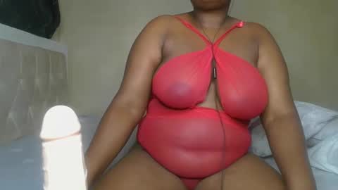 sassie_bee online show from 12/03/24, 11:24