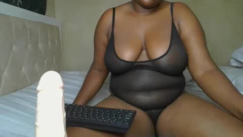 sassie_bee online show from 01/20/25, 10:59